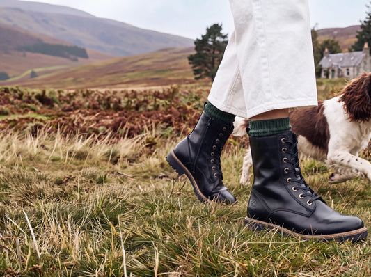 Women's lace-up boots