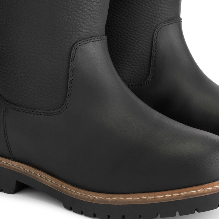 Finnmark - Wool-lined outdoor boots - Women - Black DFW