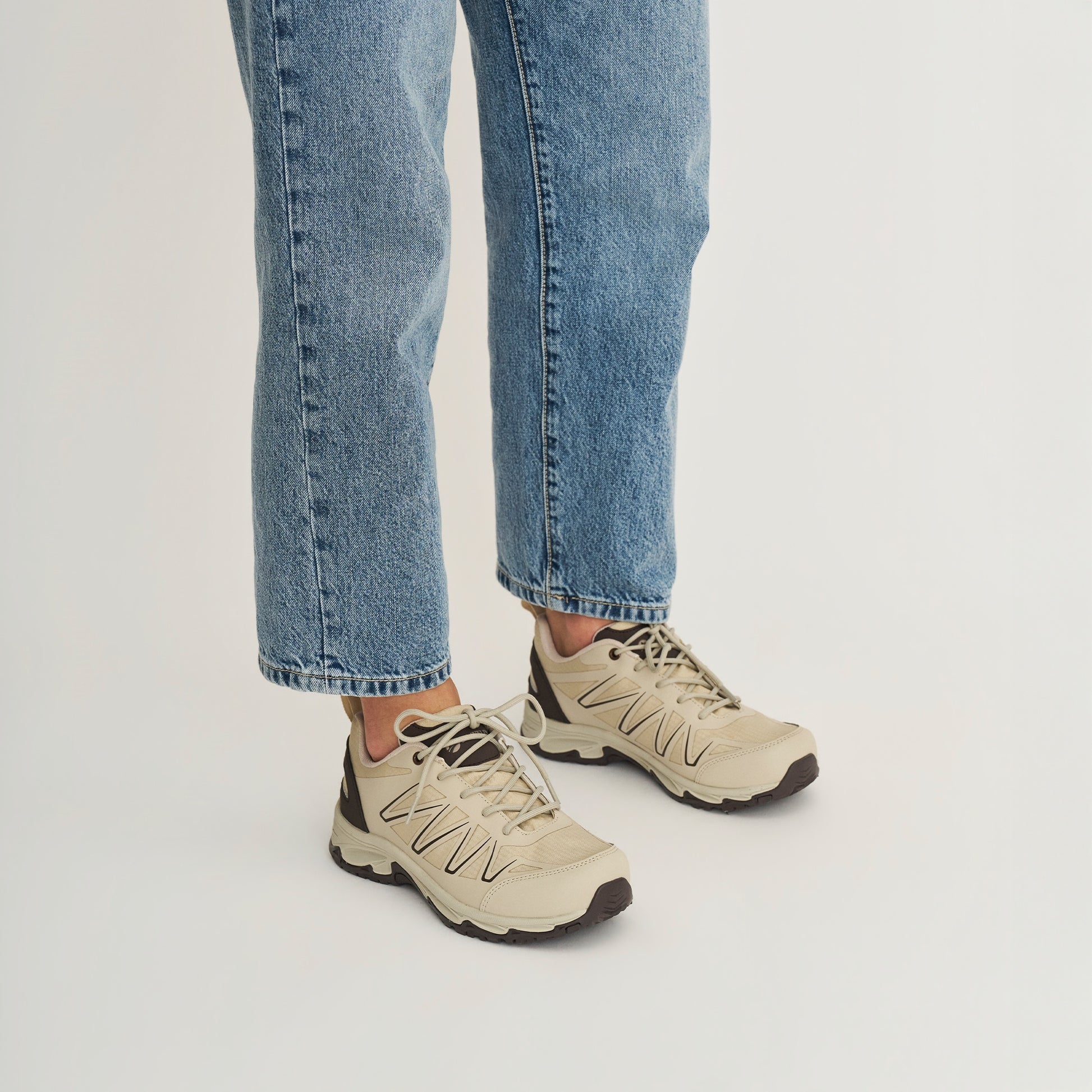 Nysted Women - Low hiking shoes - Waterproof - Sand MV